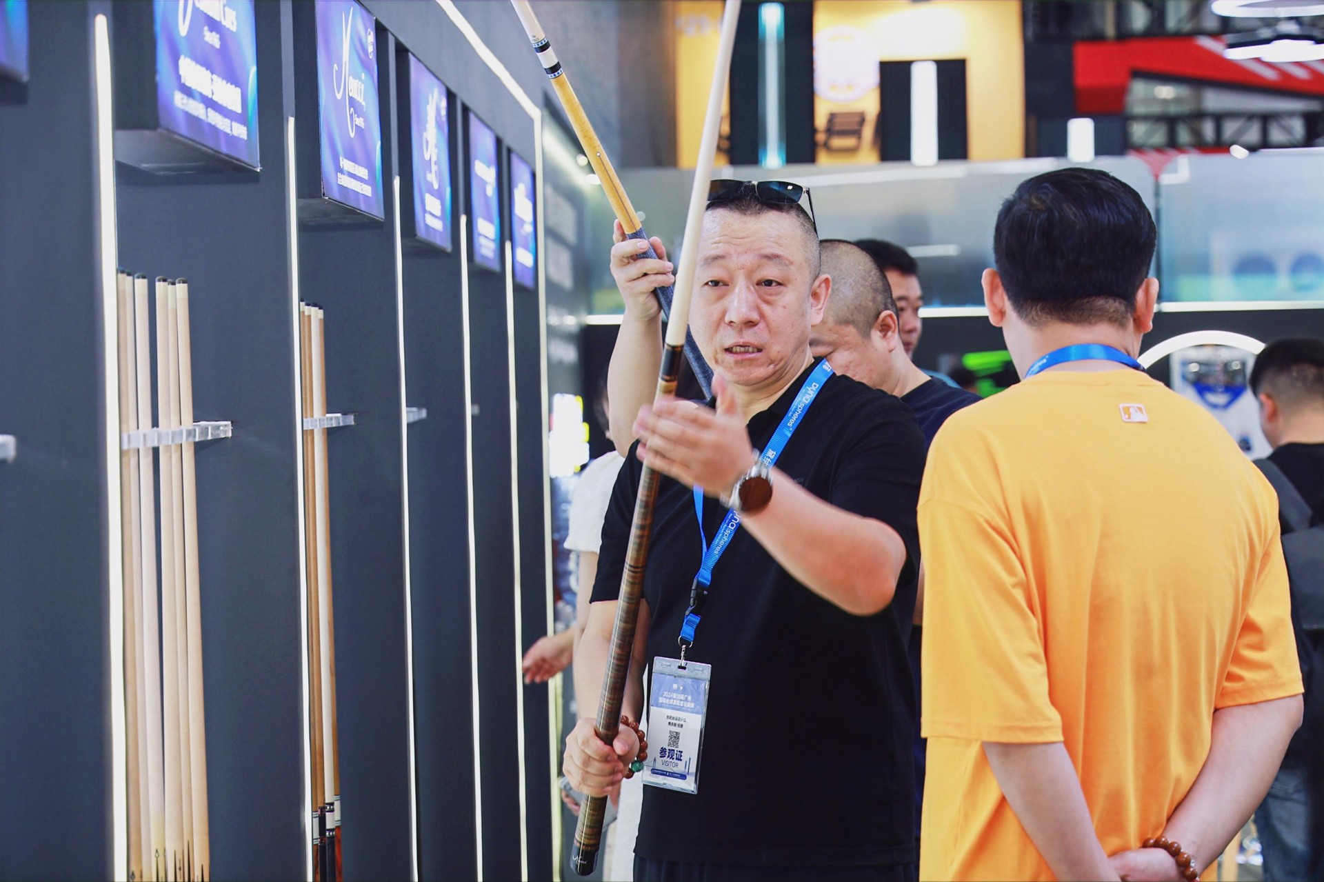 包含贸易展与台球赛事同期举行，吸引产业链关注的词条